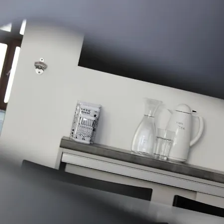 Soda & 호스텔 포즈난