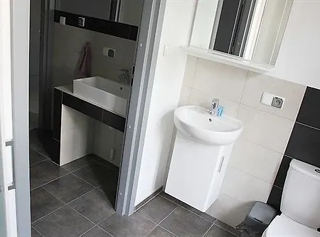 호스텔 Soda & 포즈난